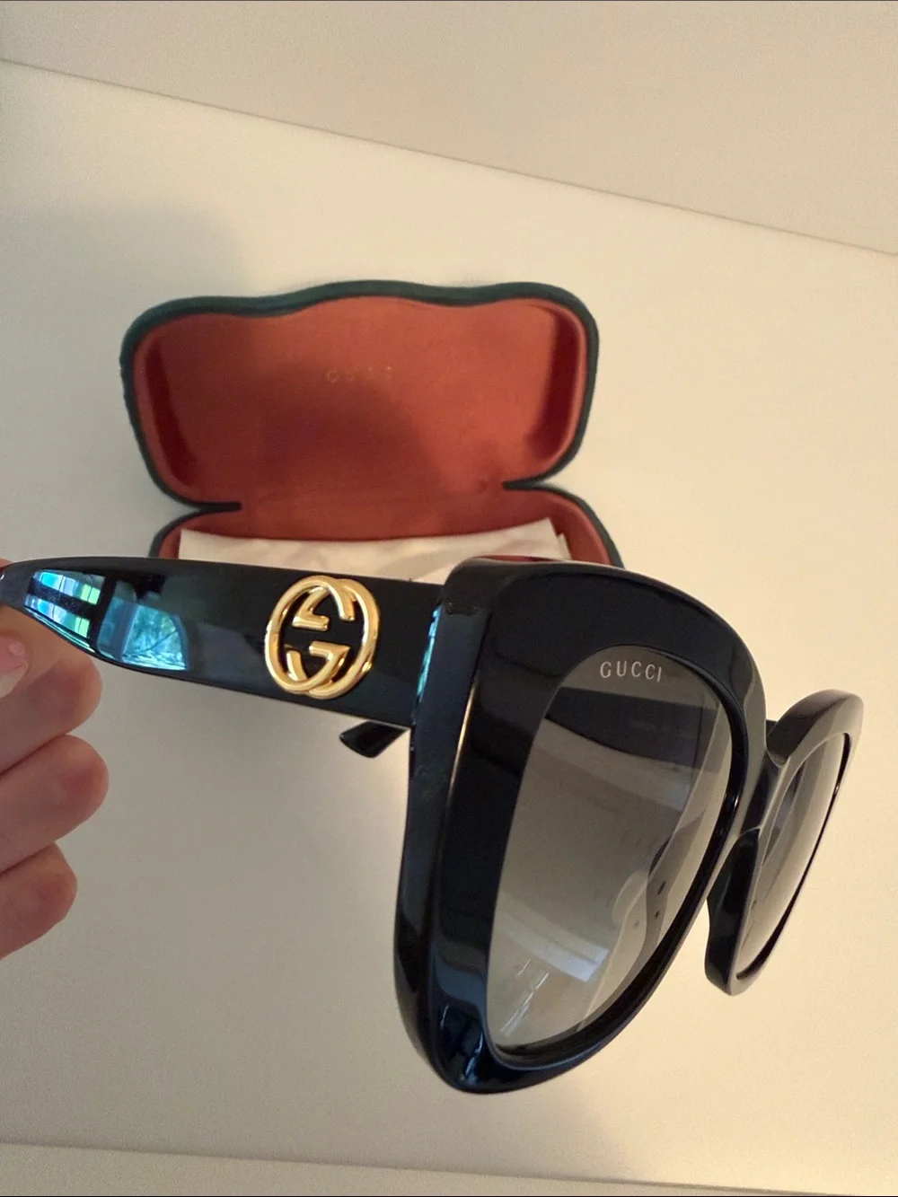 Gucci Black Oversized Cat-Eye Sunglasses GG0327S